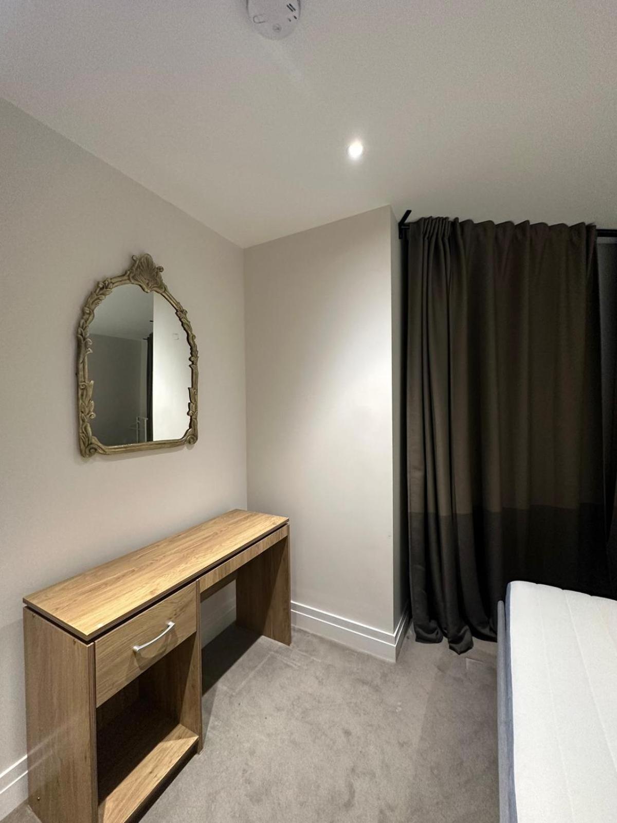 Studio Come 1 Bed Flat In Vauxhall Next To Battersea 런던 객실 사진